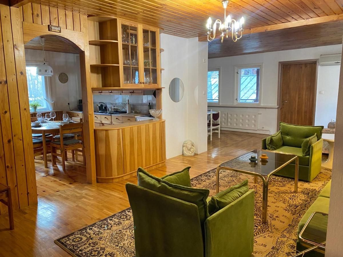Cozy Home In Талин Екстериор снимка